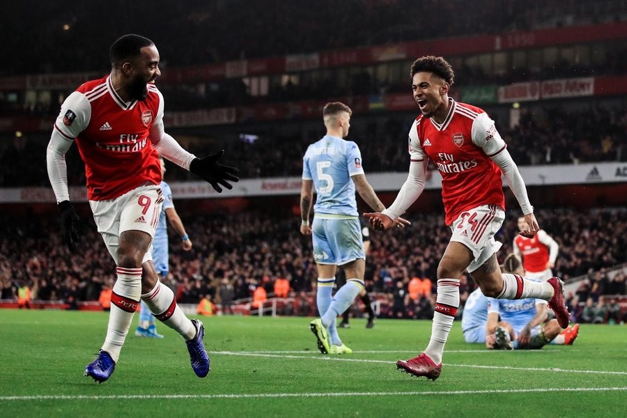 歐冠烽火中，奧林匹亞科斯的堅韌征途